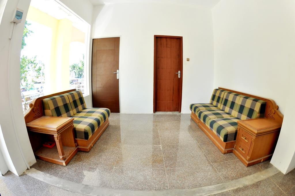Ds Colive Peterongan Hotel Semarang Bagian luar foto