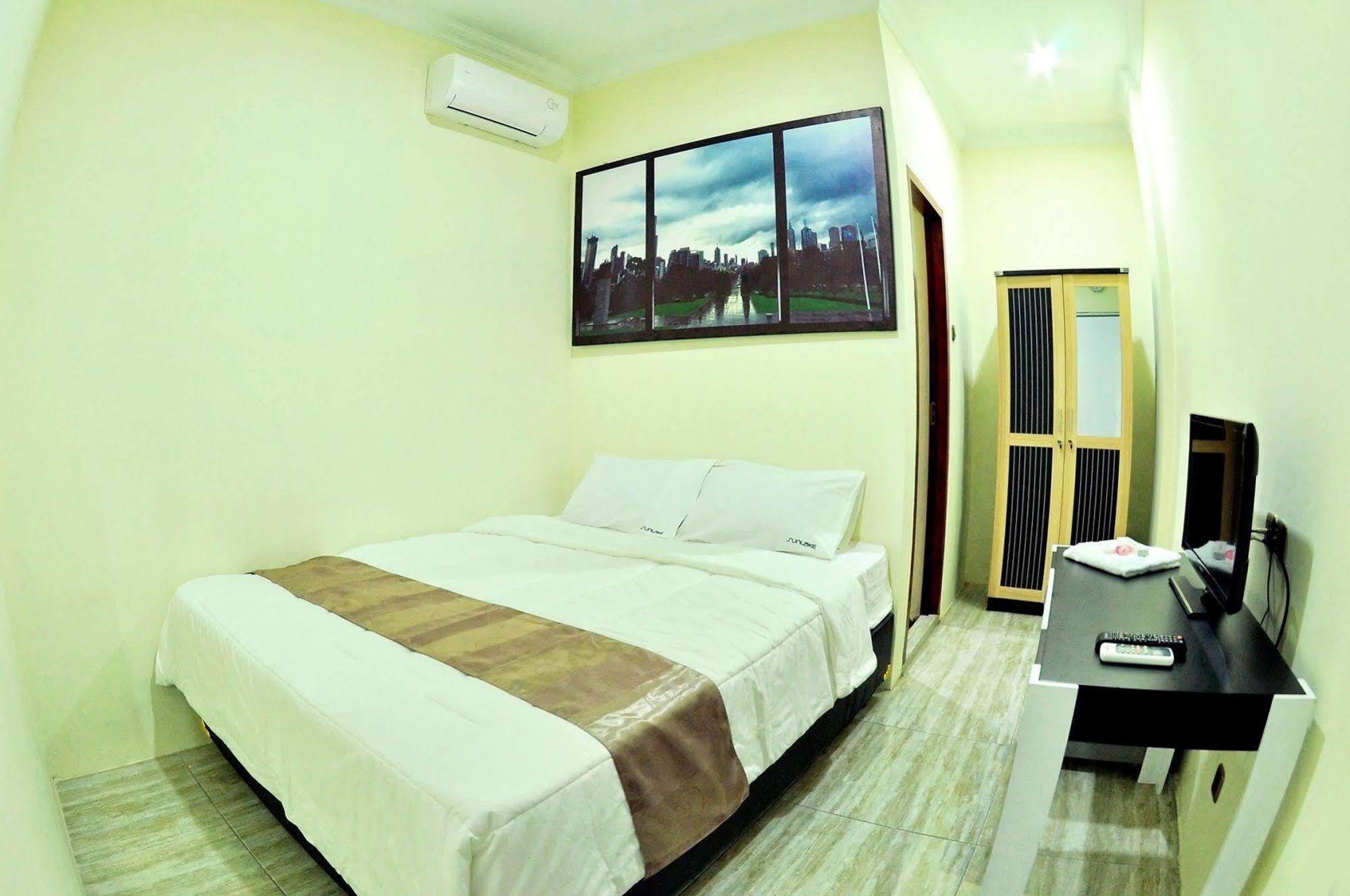 Ds Colive Peterongan Hotel Semarang Bagian luar foto